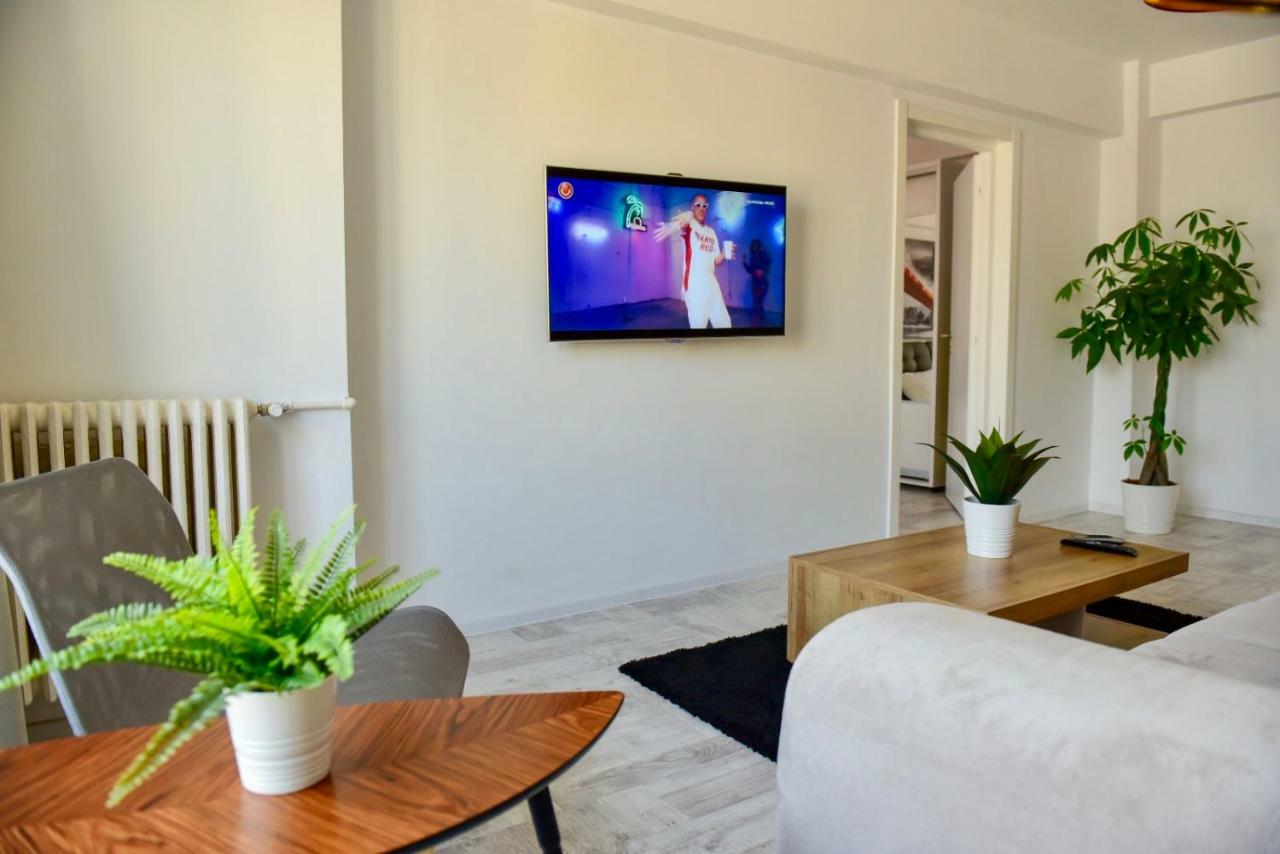 Eric Apartment Bucarest Extérieur photo